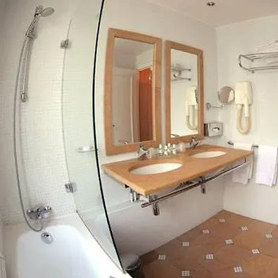 Hotel Louvre Piemont Paris France