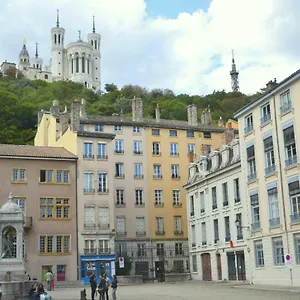 Cosy Ideally Located In The Old Town Lyon